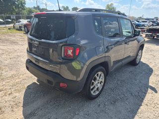 2021 Jeep Renegade Limited - Exterior Rear Right Corner Image